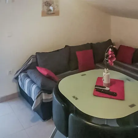 1 Bedroom Amazing Apartment In Sibenik