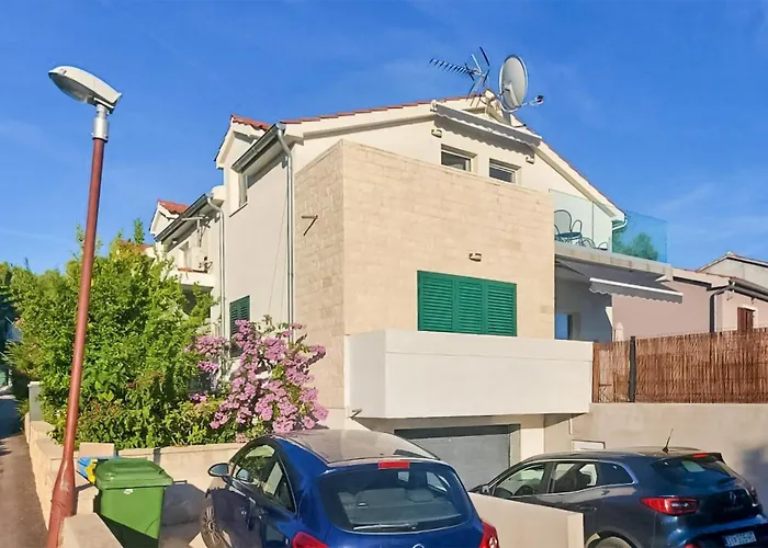 1 Bedroom Amazing Apartment In Sibenik Appartement Šibenik