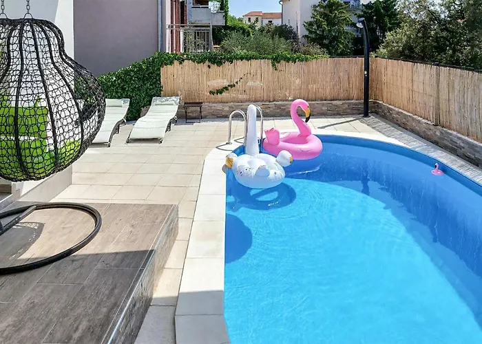 1 Bedroom Amazing Apartment In Sibenik Appartement *