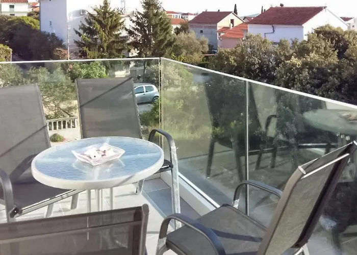 1 Bedroom Amazing Apartment In Sibenik Apartament