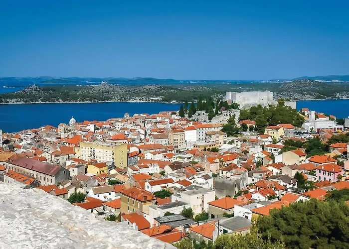 1 Bedroom Amazing Apartment In Sibenik Appartement *